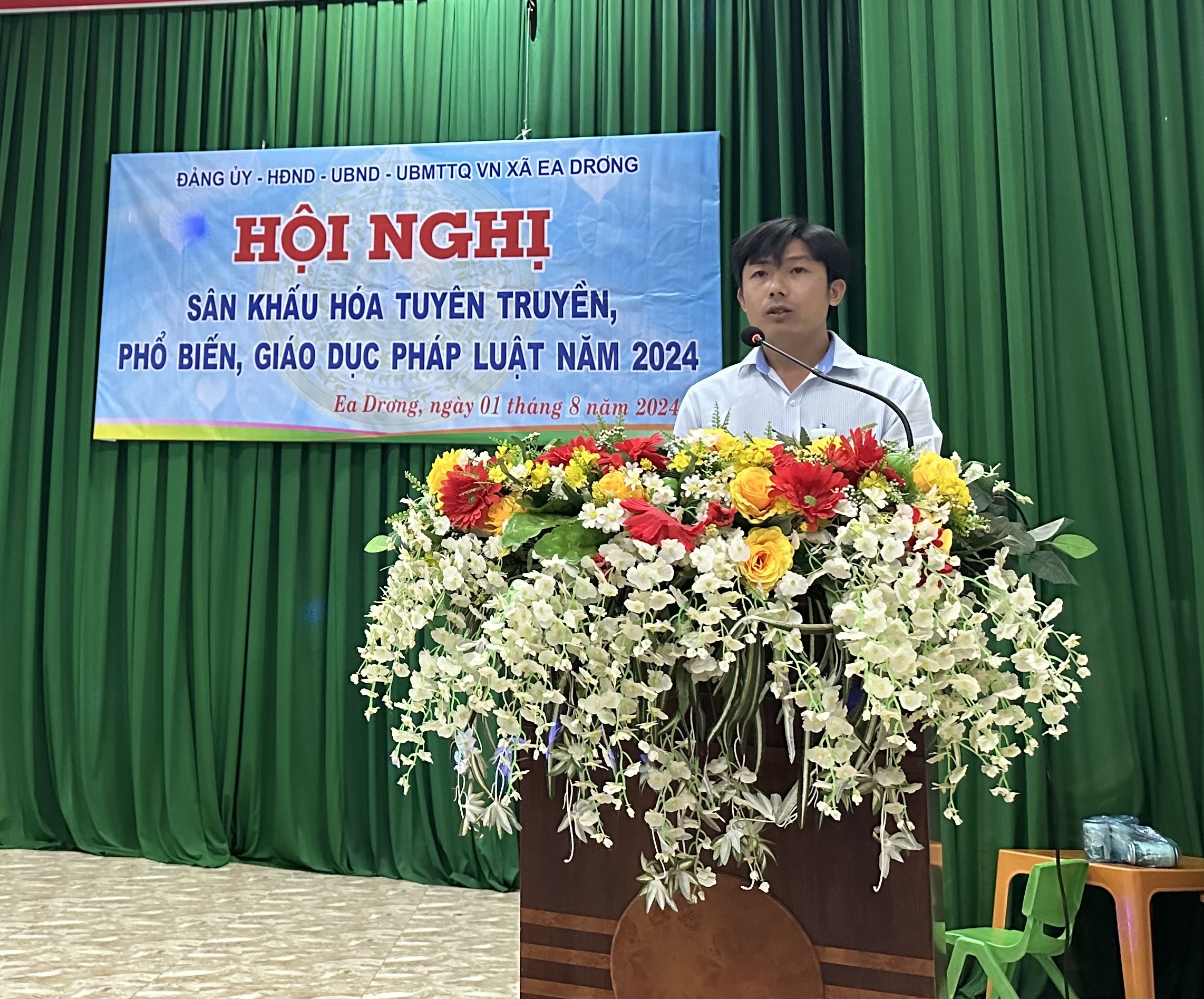 Lãnh đạo phát biểu khai mạc